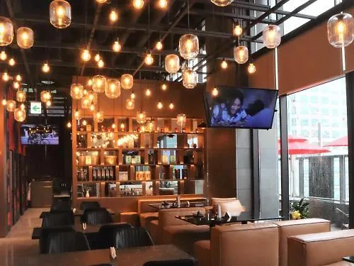 Mercure Ambassador Hongdae 4*