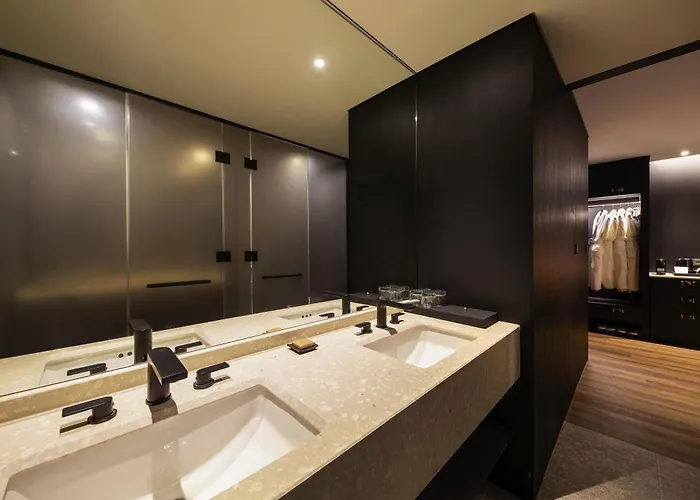 Mercure Ambassador Hongdae Hotel 4*